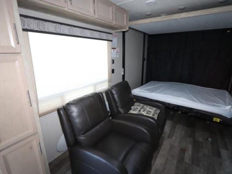 2021-catalina-28ths-toy-hauler-5zt2catb6mx020476-image-29