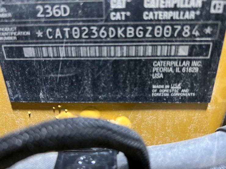 caterpillar-236d-image-26