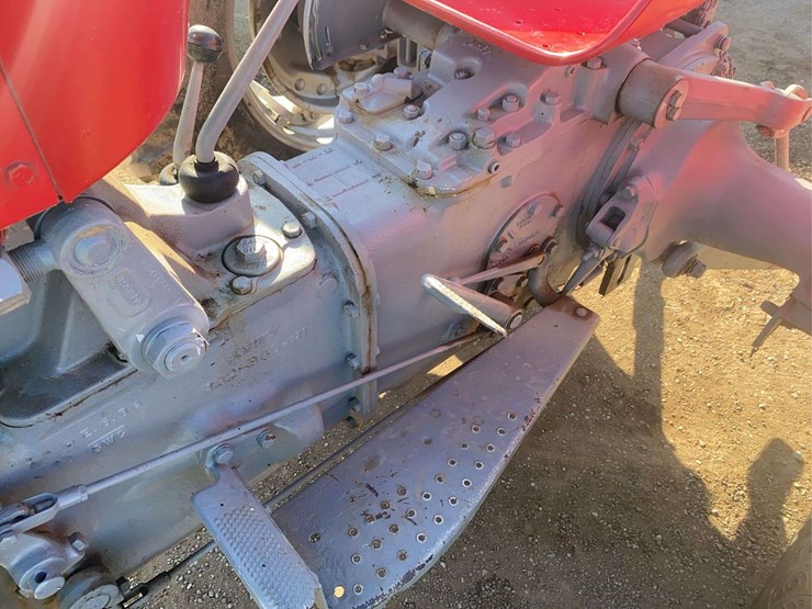 massey-ferguson-65-image-24
