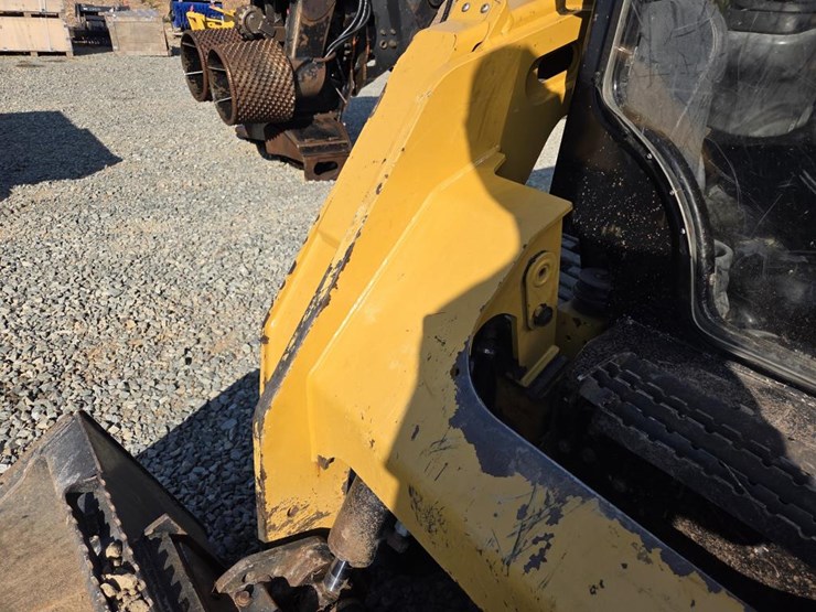 caterpillar-259d-image-15