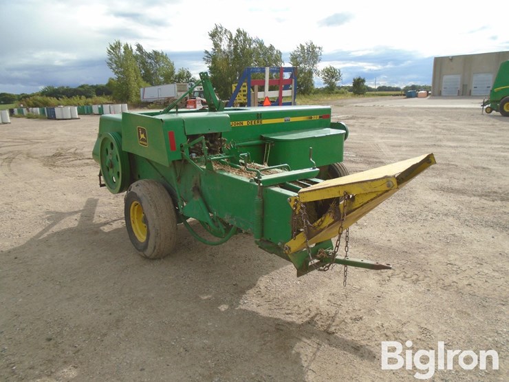 1989-john-deere-328-image-7