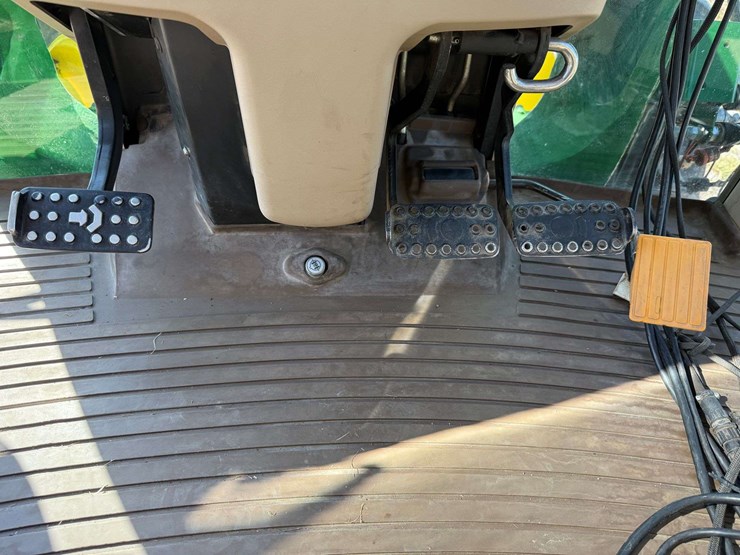 2009-john-deere-6430-premium-image-43