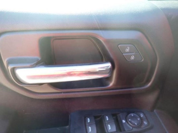 2022-chevrolet-silverado-1500-image-28