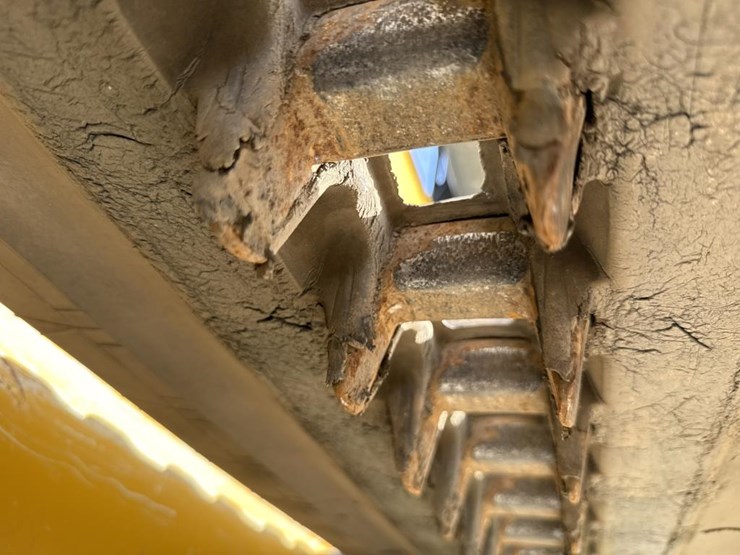 deere-331g-image-56