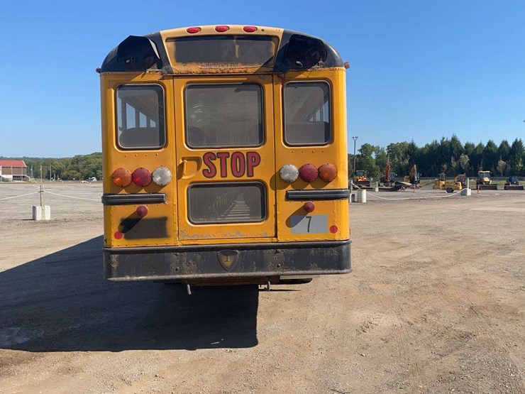 2007-ic-bus-pb105-school-bus-image-7
