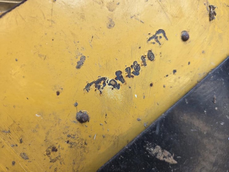john-deere-250-image-49