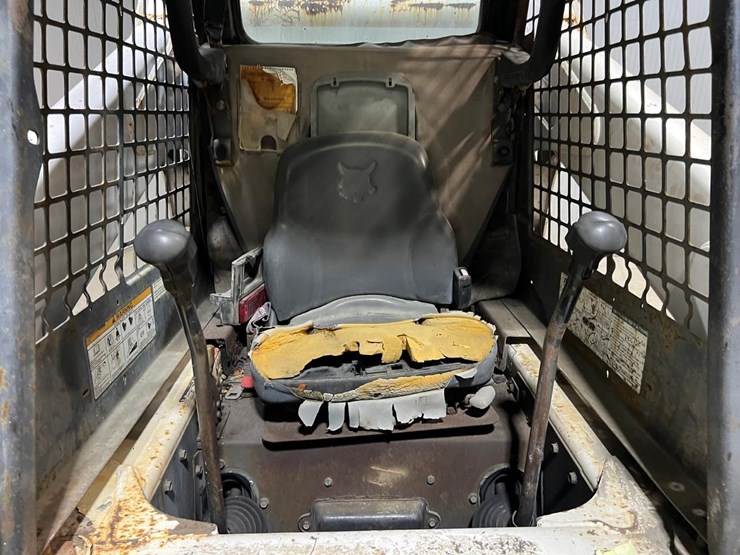 bobcat-s330-image-17