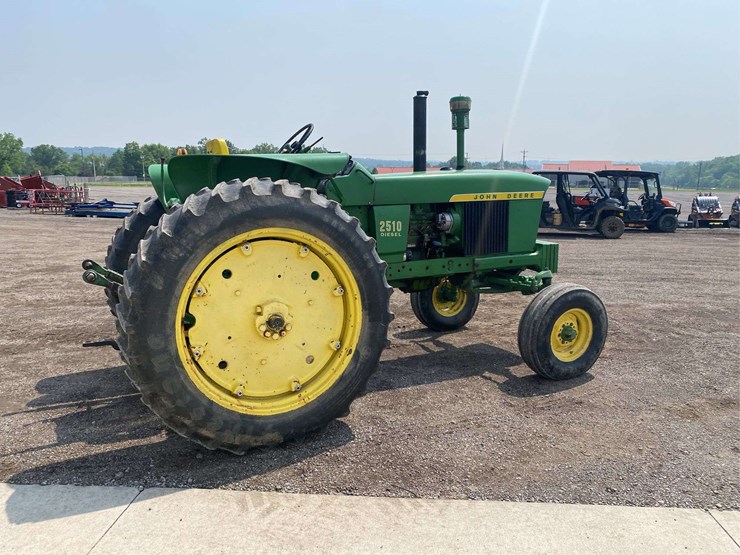 john-deere-2510-image-4