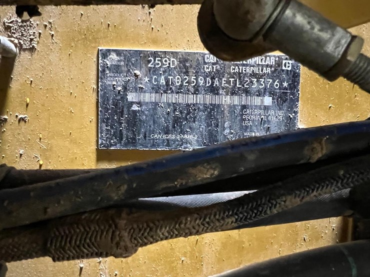 2019-caterpillar-259d-image-32