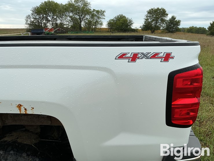 2015-chevrolet-silverado-3500-image-10