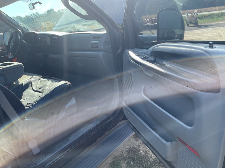 2005-ford-f250-image-17