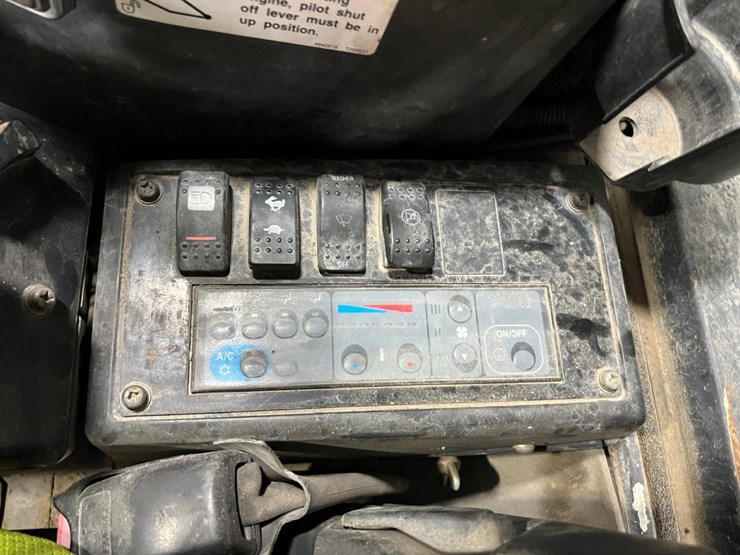 deere-35d-image-29