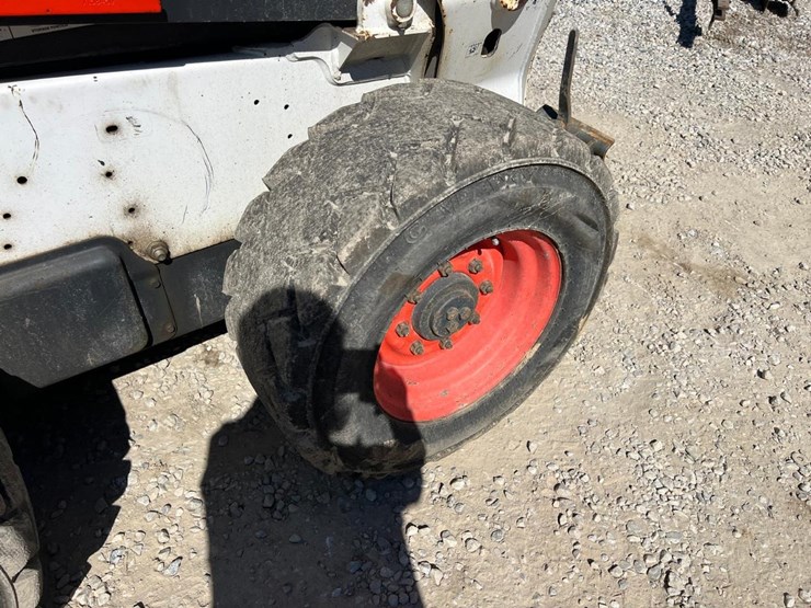 2019-bobcat-s650-image-15