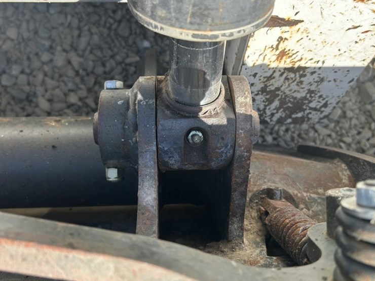 2019-bobcat-t650-image-15