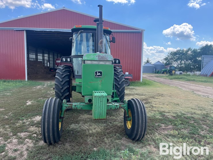 1983-john-deere-4450-image-2