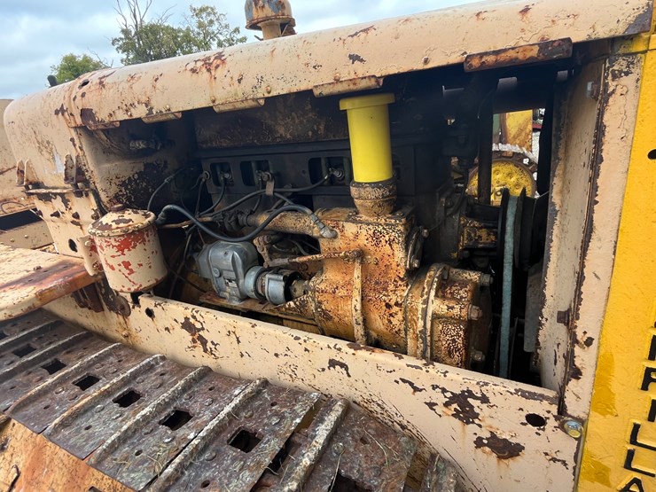 caterpillar-22-image-7