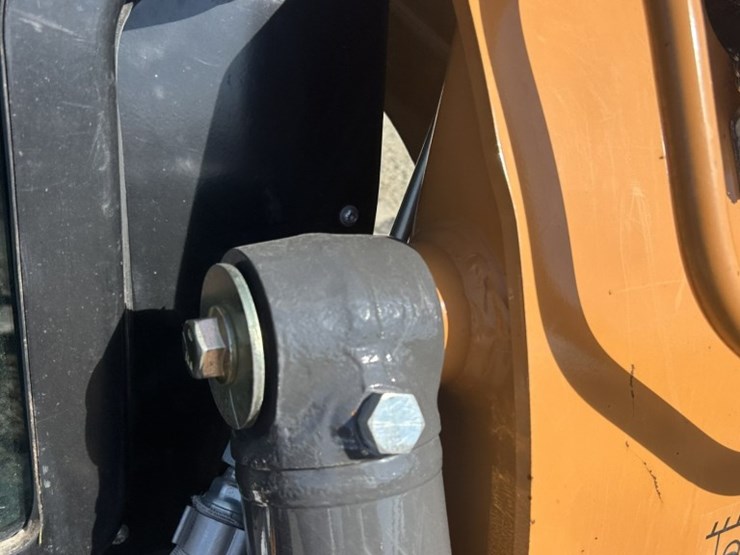 2019-case-tr340-image-12