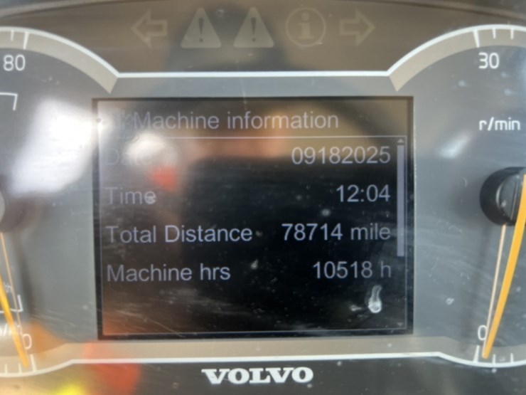 2020-volvo-a60h-image-30
