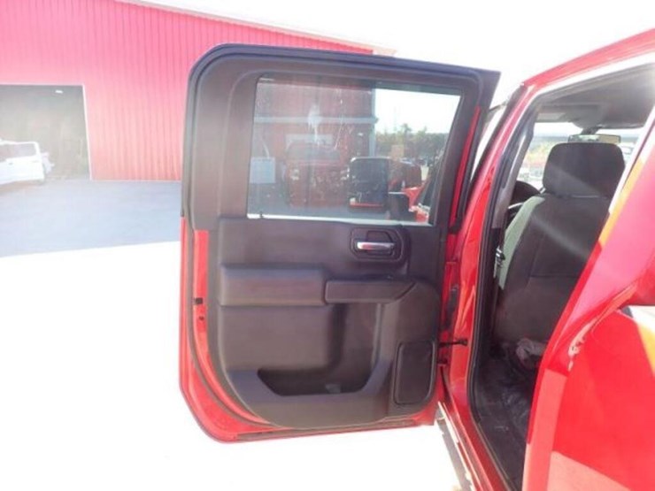 2022-chevrolet-silverado-2500-image-51