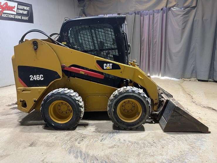 caterpillar-246c-image-6