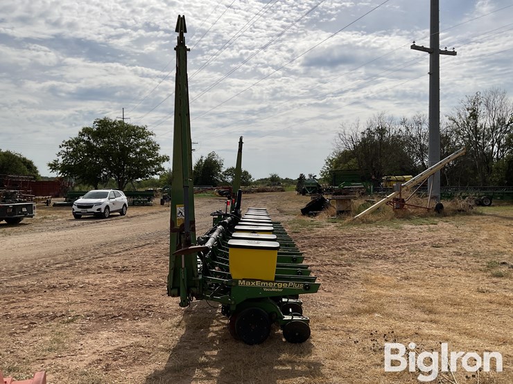 john-deere-1710-image-8