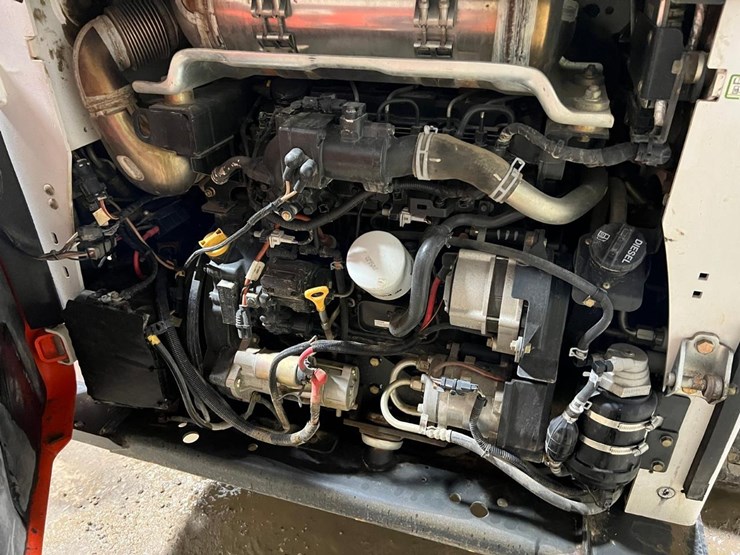 2016-bobcat-t870-image-18