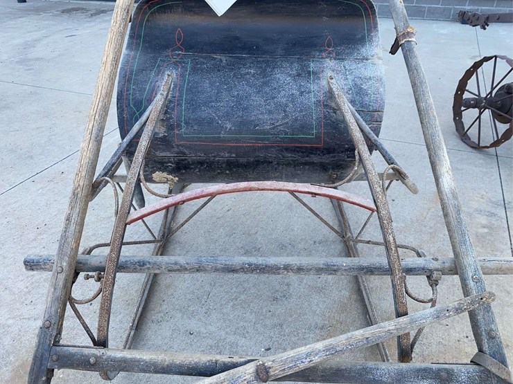 wooden-horse-drawn-sleigh-image-9