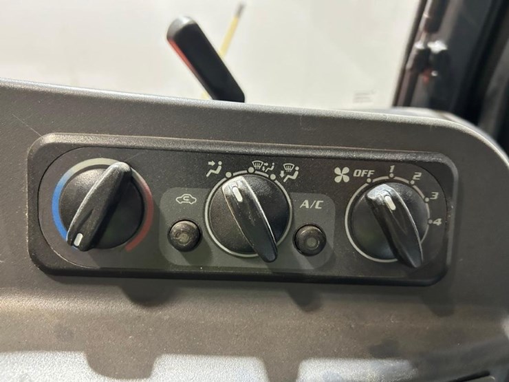 kubota-rtv1100-image-14
