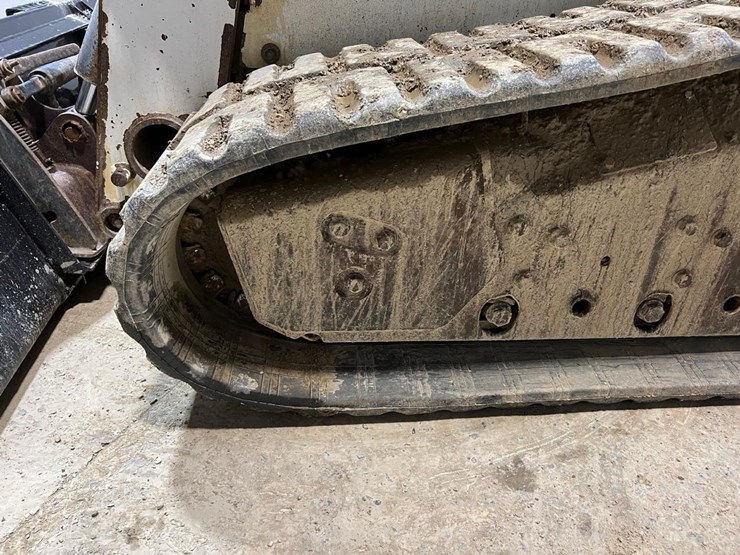 2012-bobcat-t650-image-14