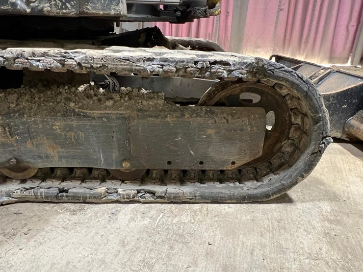 2016-yanmar-vio45-6a-image-22