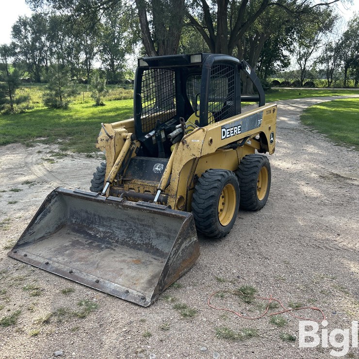 2005 JOHN DEERE 317