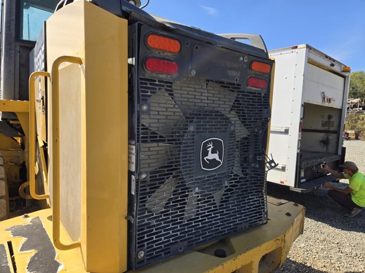 deere-624k-image-48