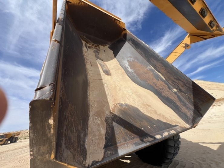 2020-volvo-a60h-image-35