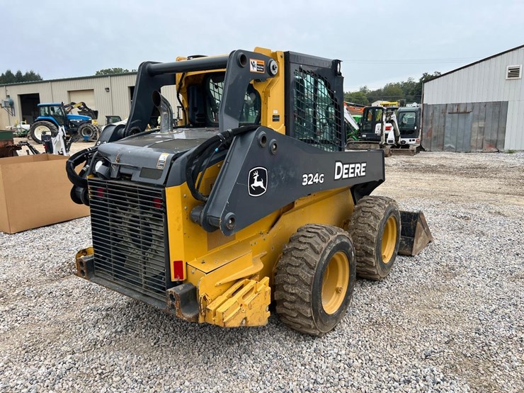 2020-deere-324g-image-5