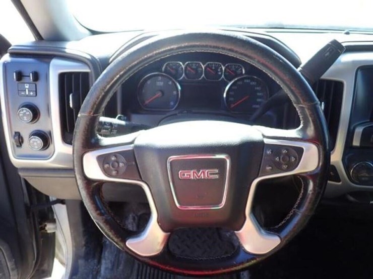2016-gmc-sierra-1500-image-29