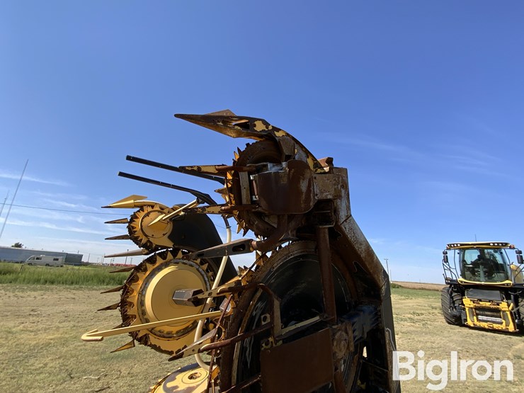 2016-new-holland-750bfia-image-20