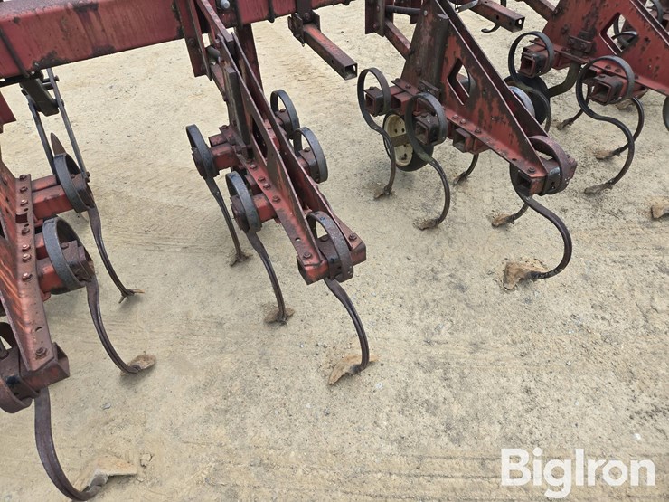case-ih-183-image-11