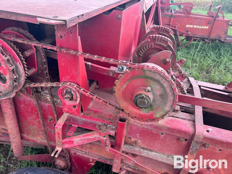 new-holland-271-image-18