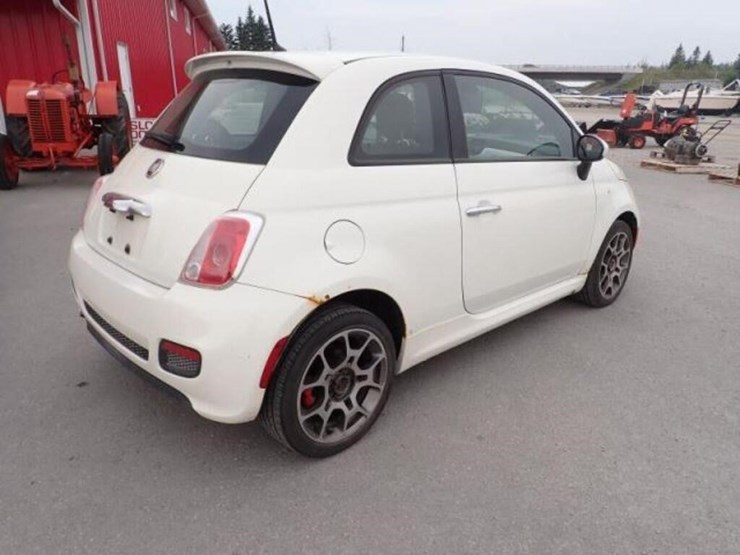 2015-fiat-500-automobile-3c3cffbr7ft662975-image-3