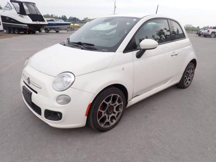 2015-fiat-500-automobile-3c3cffbr7ft662975-image-1