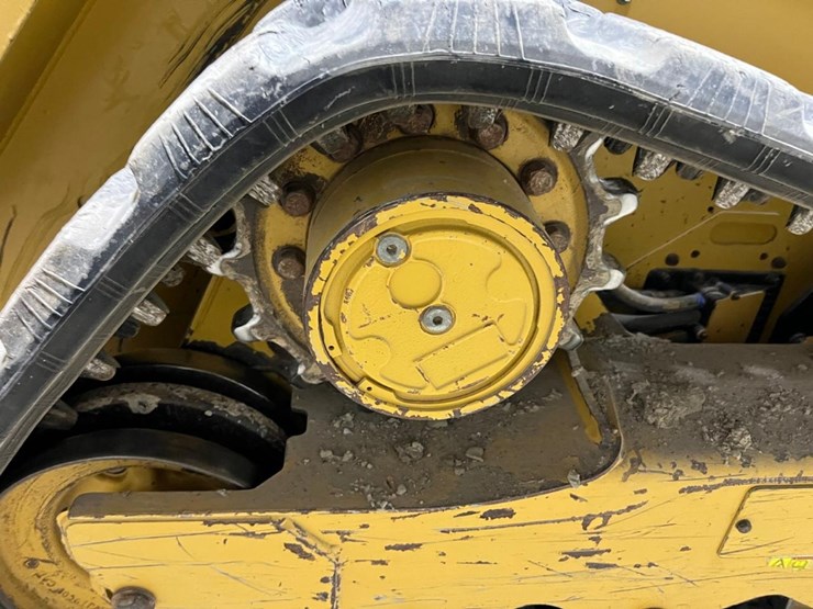 2019-caterpillar-259d3-image-19
