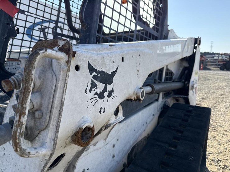 2017-bobcat-t550-image-18
