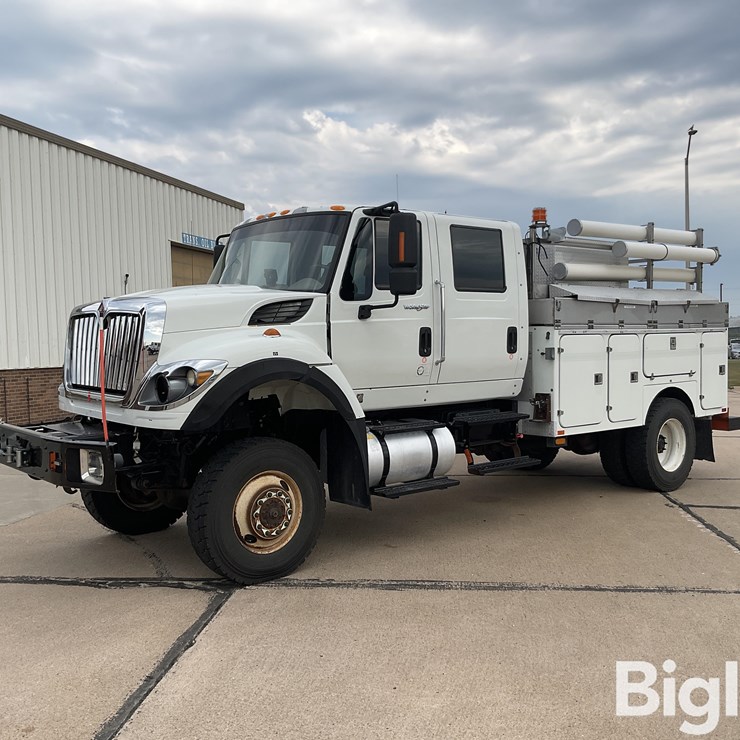 2014 INTERNATIONAL 7400