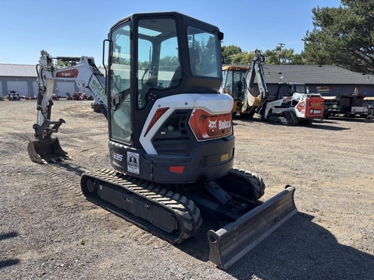 2022-bobcat-e35i-image-3