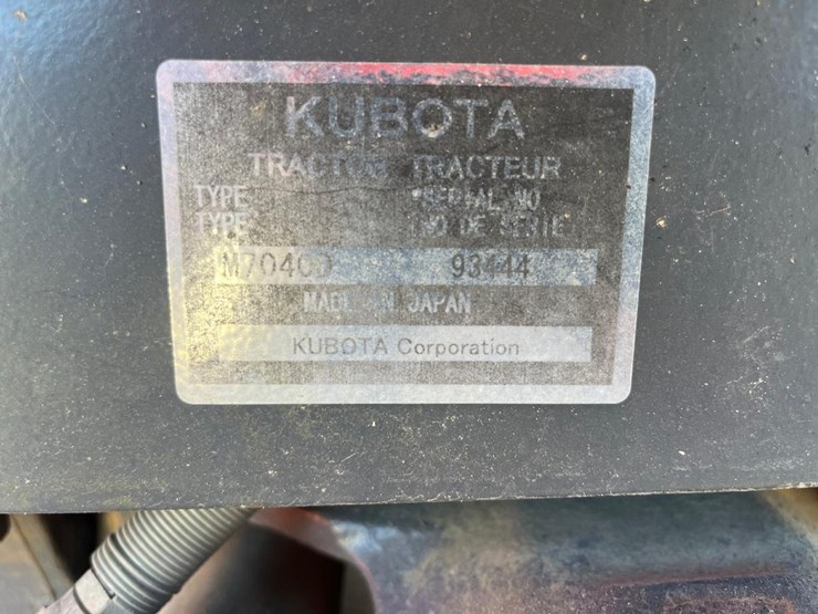 2013-kubota-m7040-image-38