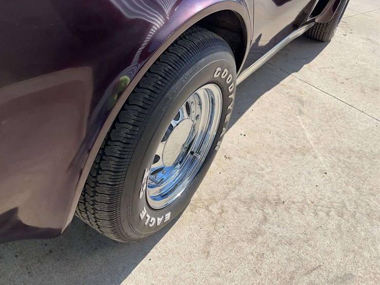1973-chevrolet-corvette-image-11