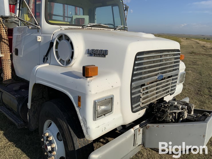 1993-ford-ln8000-image-12