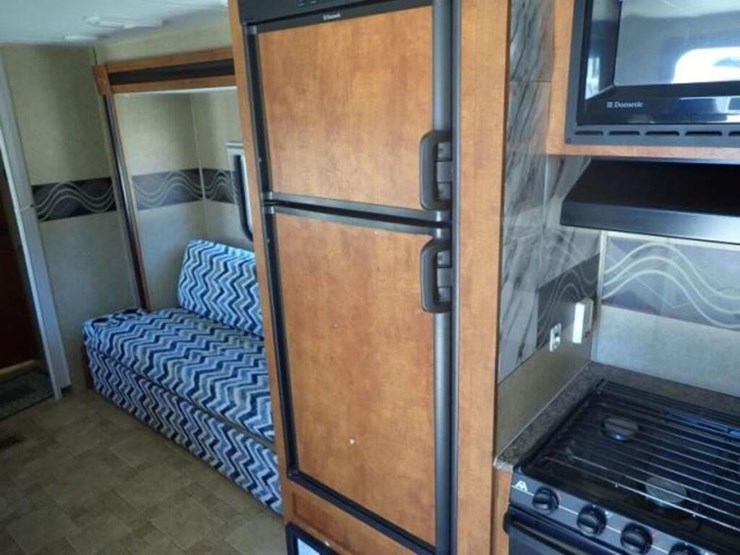 2012-skyline-nomad-t/a-travel-trailer-1se200r21cf0-image-35