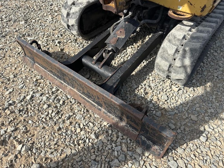 caterpillar-301.7-image-25