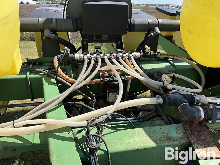 john-deere-7200-image-14